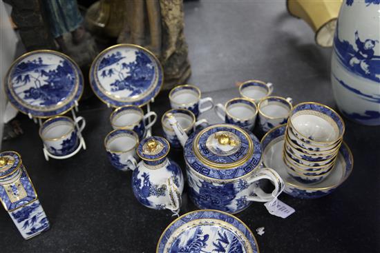 A Chinese export blue and white thirty one part tea and coffee set, Qianlong period,